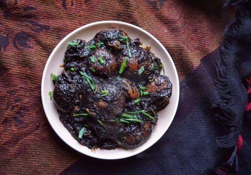 Braised Dried Scallop and Mushrooms: A Delicious and Versatile Chinese Dish